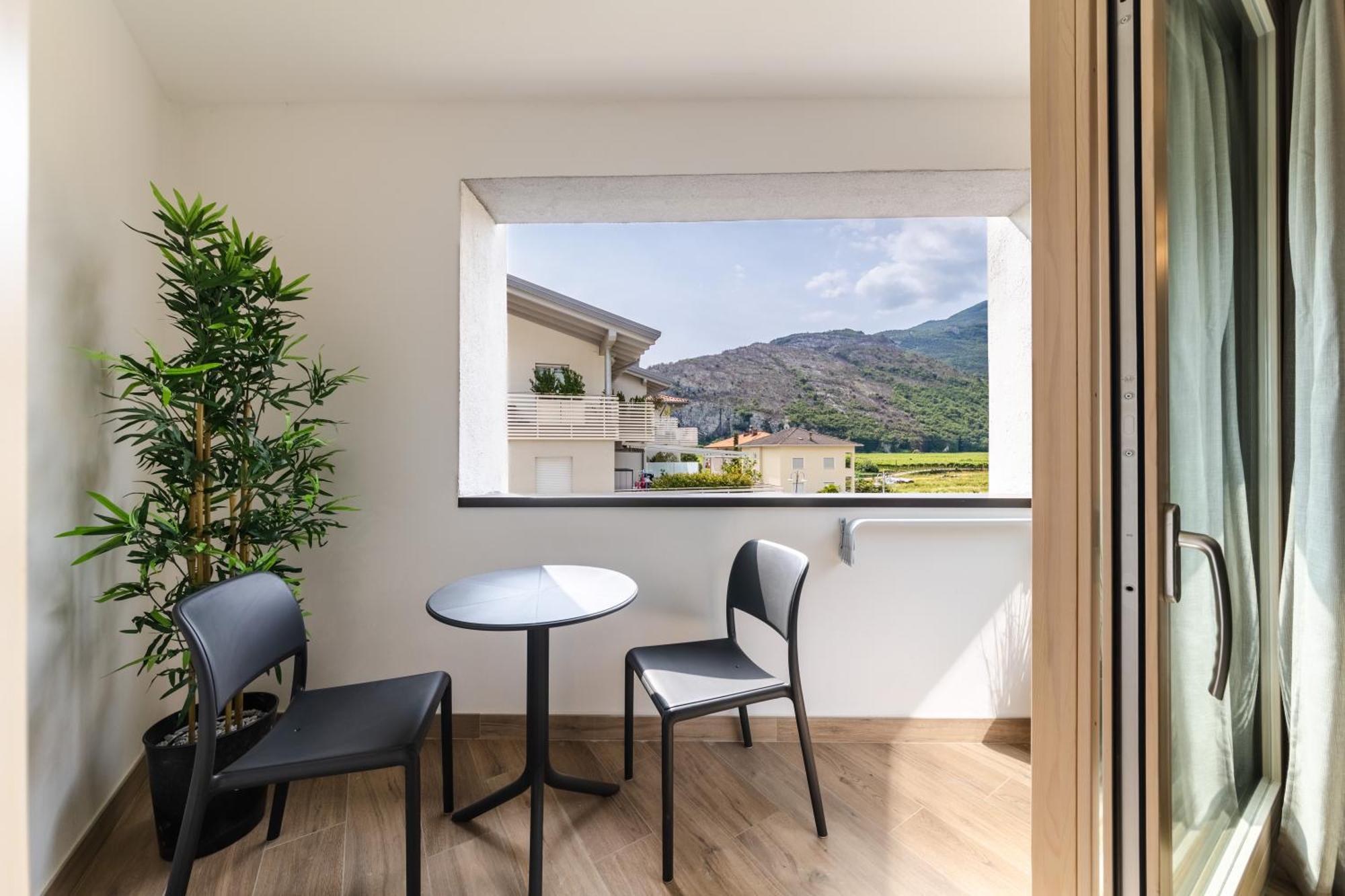 Boutique Apartments By Annalisa Torbole Sul Garda Exterior foto